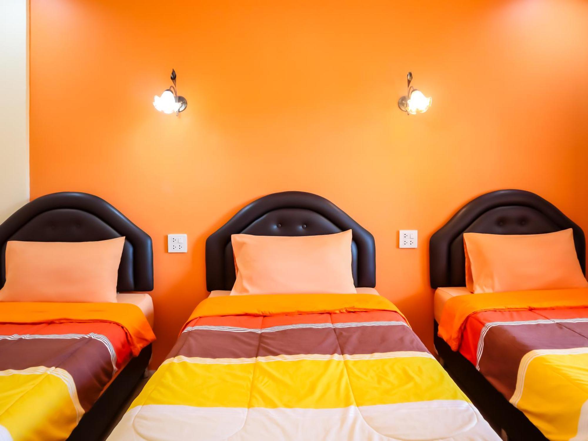 Baan Suan Mee Tang Hotel Chanthaburi Bagian luar foto